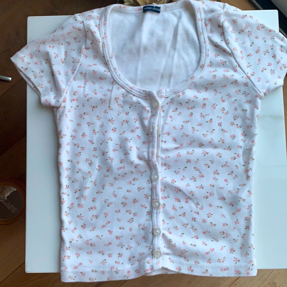 Zelly floral top Brandy Melville